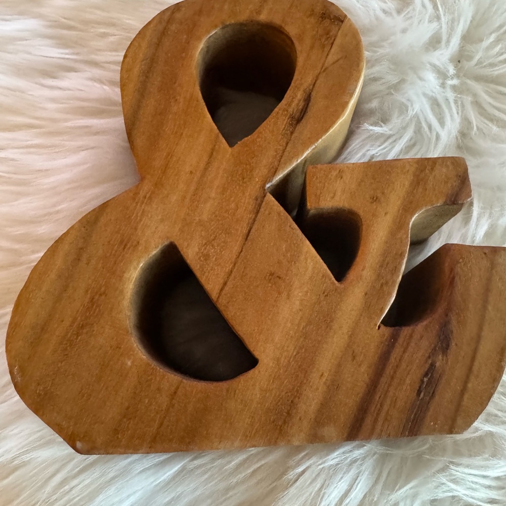 Wooden Ampersand Decor - Picture 5 of 13